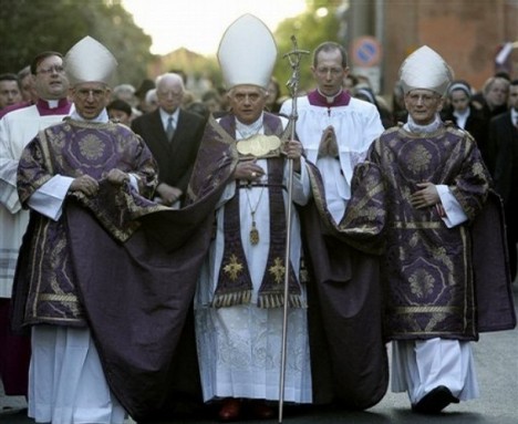 pope benedict xvi ash wednesday 2011. H H Pope Benedict XVI center
